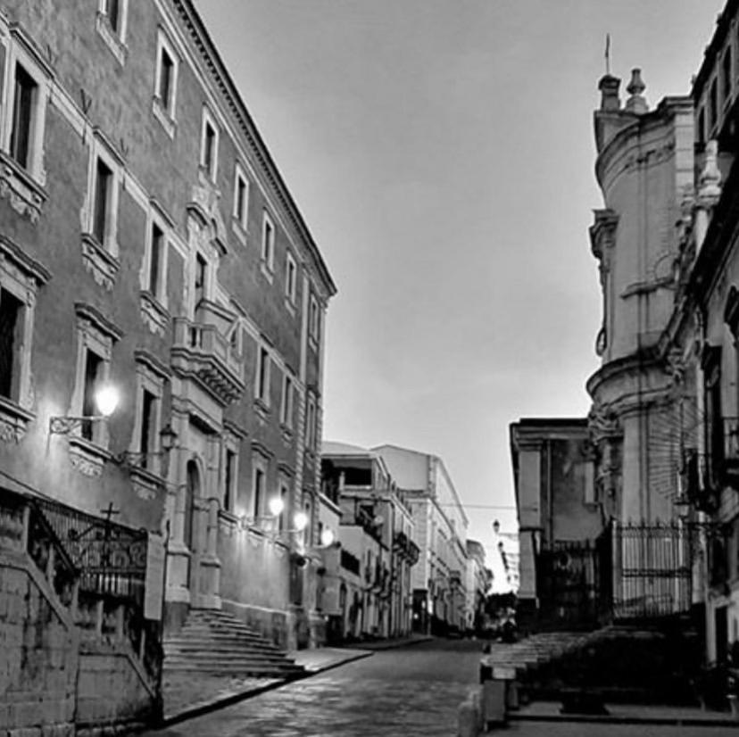 Apartamento Casa Pirandello CTA Exterior foto
